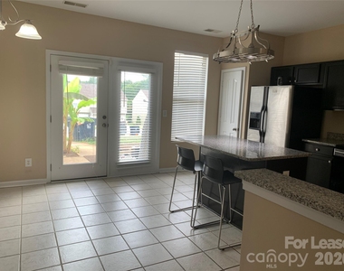 13450 Delstone Drive - Photo Thumbnail 6