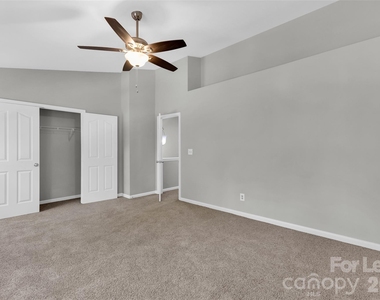 13450 Delstone Drive - Photo Thumbnail 11