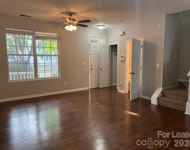 13450 Delstone Drive - Photo Thumbnail 3