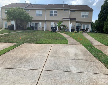 13450 Delstone Drive - Photo Thumbnail 13