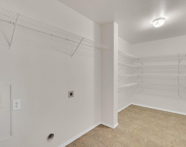 158 Washington Way - Photo Thumbnail 17