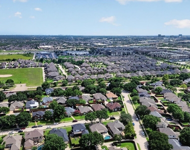 9906 Ashmont Drive - Photo Thumbnail 25
