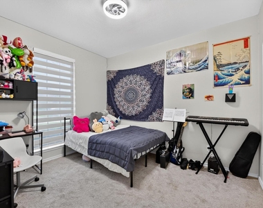 9906 Ashmont Drive - Photo Thumbnail 13