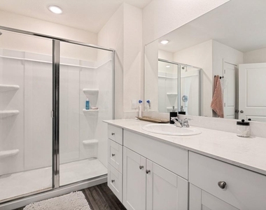 237 Berthe Court - Photo Thumbnail 5