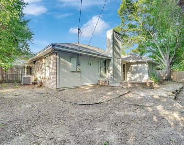 916 Pierce Arrow Drive - Photo Thumbnail 4