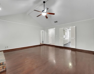 916 Pierce Arrow Drive - Photo Thumbnail 7