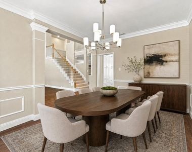 8809 Hedge Row Court - Photo Thumbnail 9