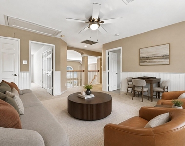 8809 Hedge Row Court - Photo Thumbnail 28