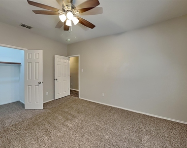 9104 Belvedere Drive - Photo Thumbnail 12