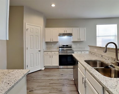 9104 Belvedere Drive - Photo Thumbnail 5