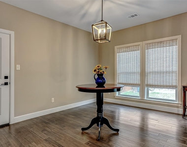 3818 Sumner Court - Photo Thumbnail 11