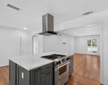 8515 Midway Road - Photo Thumbnail 3