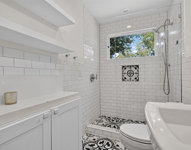 8515 Midway Road - Photo Thumbnail 11