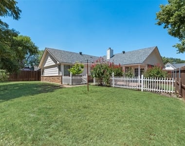 3305 Fairview Drive - Photo Thumbnail 16