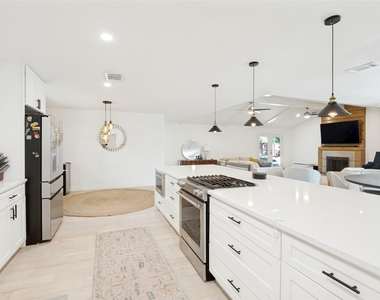 3980 Deep Valley Drive - Photo Thumbnail 13