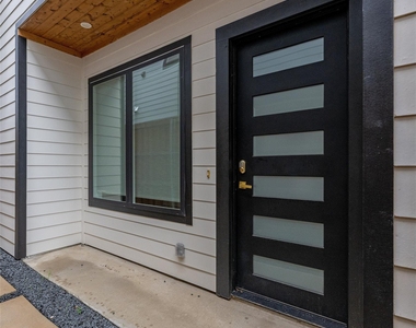 2429 Vagas Street - Photo Thumbnail 1