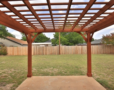 1709 Pemelton Drive - Photo Thumbnail 19