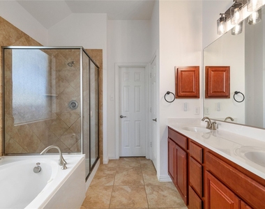 3464 Twin Pines Drive - Photo Thumbnail 12