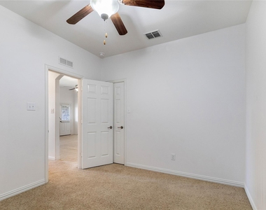 3464 Twin Pines Drive - Photo Thumbnail 15