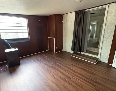 3524 W Biddison Street - Photo Thumbnail 9