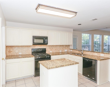 5000 Boxwood Lane - Photo Thumbnail 9