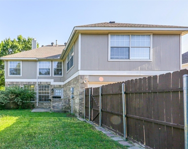5000 Boxwood Lane - Photo Thumbnail 34