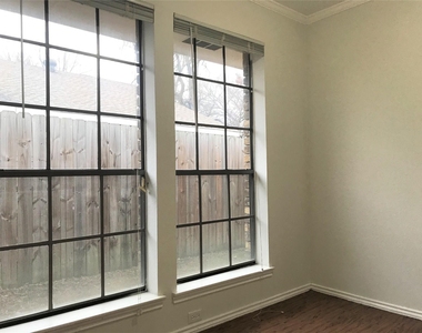 1613 Jasmine Lane - Photo Thumbnail 7