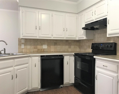1613 Jasmine Lane - Photo Thumbnail 5