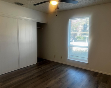 5981 Arapaho Road - Photo Thumbnail 9