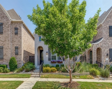6313 Exeter Avenue - Photo Thumbnail 1