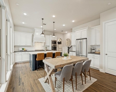 6313 Exeter Avenue - Photo Thumbnail 6
