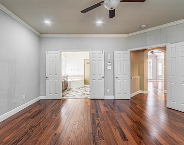 1025 Basilwood Drive - Photo Thumbnail 16