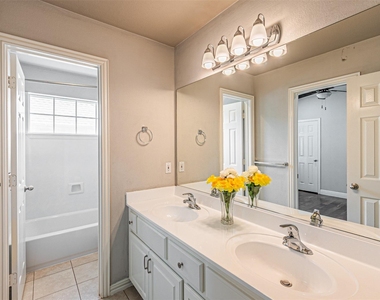 1025 Basilwood Drive - Photo Thumbnail 24