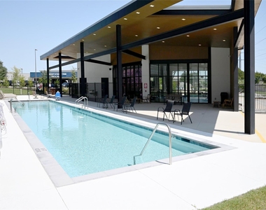 800 Comal Drive - Photo Thumbnail 39