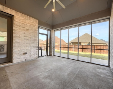 1164 Lucca Drive - Photo Thumbnail 25