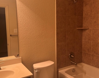 6852 Pascal Way - Photo Thumbnail 17