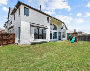 721 Yarrow Street - Photo Thumbnail 38