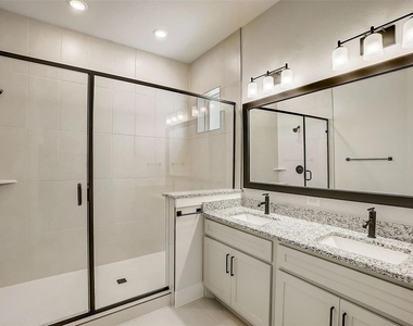 505 Mission Trail - Photo Thumbnail 12