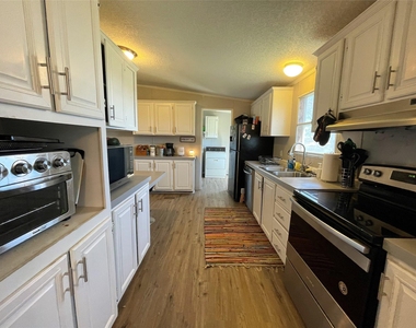 109 Willow Ridge Circle - Photo Thumbnail 2