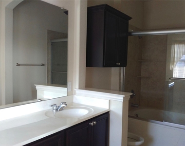 6608 Rutherford Road - Photo Thumbnail 9
