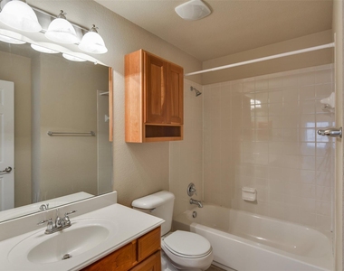 1707 Coronado Street - Photo Thumbnail 12