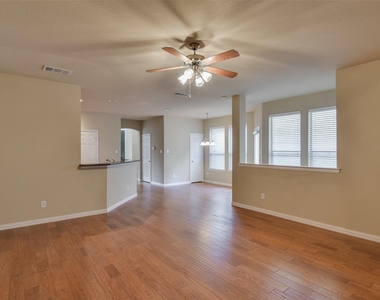 1707 Coronado Street - Photo Thumbnail 4