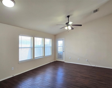 8928 Sunny Hollow Drive - Photo Thumbnail 7