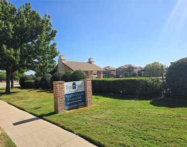 8928 Sunny Hollow Drive - Photo Thumbnail 2