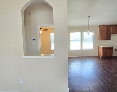 8928 Sunny Hollow Drive - Photo Thumbnail 9