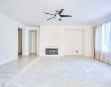 3879 Bella Villagio - Photo Thumbnail 8