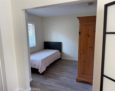 1612 Carmel E - Photo Thumbnail 6