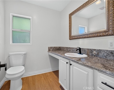 1837 1/4 Vallecito Drive - Photo Thumbnail 6