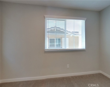 31516 Hans Drive - Photo Thumbnail 9