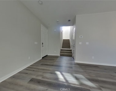 31695 Hans Drive - Photo Thumbnail 3